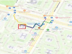 Схема пути движения к объекту от ближайших остановок общественного транспорта:

Ближайшие к ГБОУ прогимназия №130 Выборгского района Санкт-Петербурга остановки общественного транспорта находятся на пр. Просвещения, остановка "пр. Художников"; "ул. Ивана Фомина"
1.Расстояние от остановок общественного транспорта до прогимназии равна 500 метров
2.Время движения пешком 7 минут
3.Весь путь проходит по выделенному пешеходному пути.
4. На здании, где находится прогимназия, висит вывеска.
5. На пути следования от остановок общественного транспорта есть занижение бордюра, для удобства инвалидов передвигающихся на креслах колясках.
6. Входная зона на территорию имеет перепады высот от входной калитки до входа в учреждение.